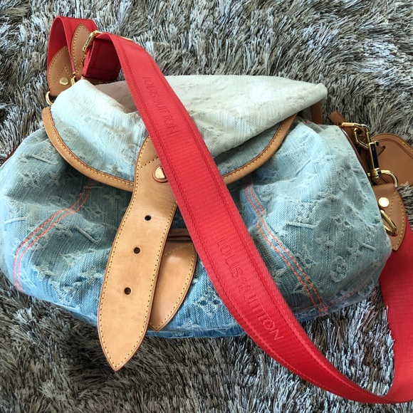 💋Louis Vuitton Messenger - Picture 3 of 3